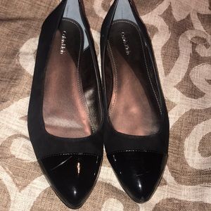 Calvin Klein flats 91/2M